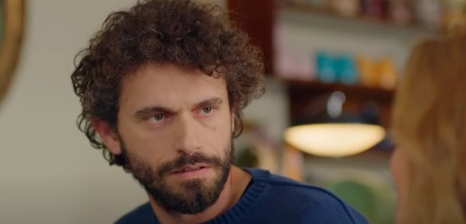 Турецкий сериал Любовь на крыше 16 серия