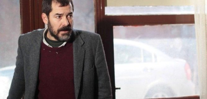 Турецкий сериал Жизнь продолжается 45 серия