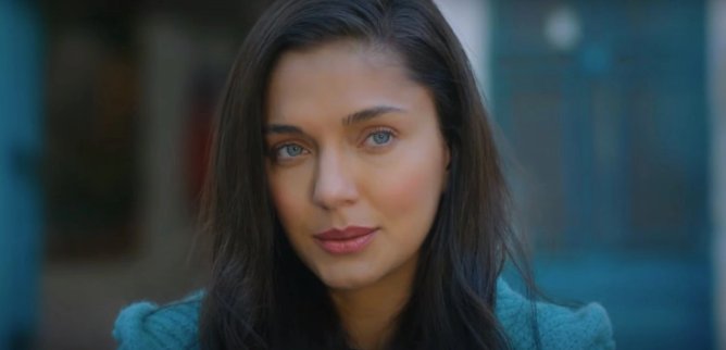 Турецкий сериал Изумрудный Феникс 19 серия