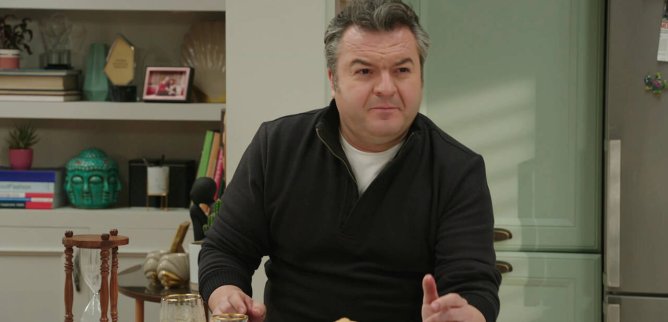 Турецкий сериал Примерный семьянин 3 серия