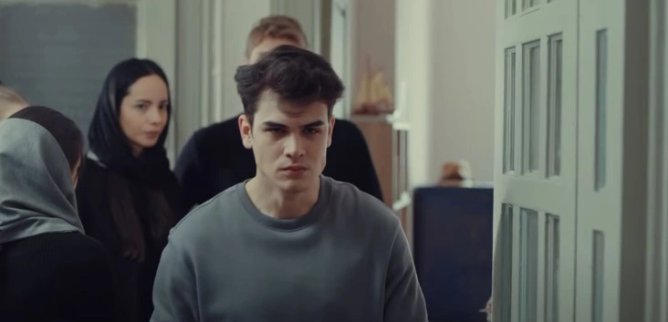 Турецкий сериал Нападающий 14 серия