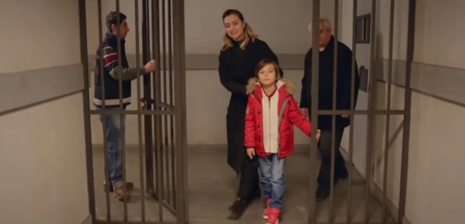 Турецкий сериал Маленький начальник 44 серия