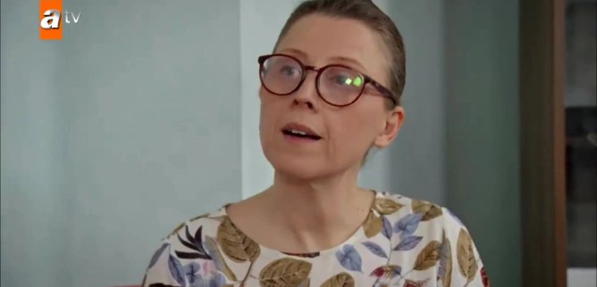 Турецкий сериал Не отпускай меня 610 серия