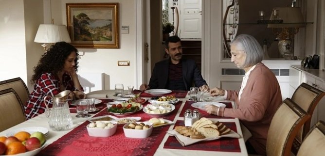 Турецкий сериал Улицы Стамбула 1 серия