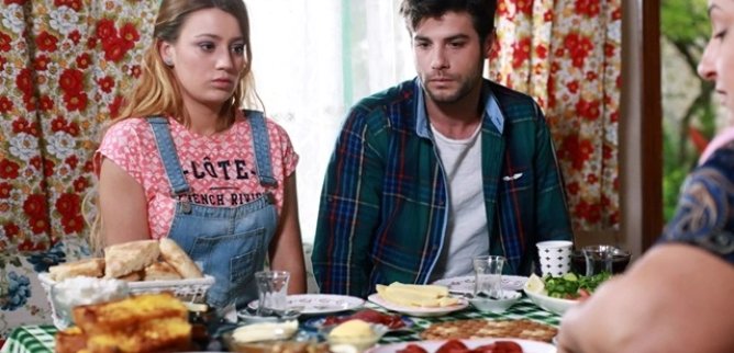 Турецкий сериал Сельская красавица 48 серия