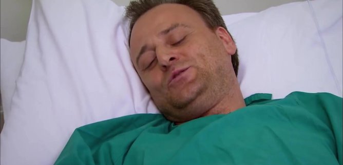 Турецкий сериал Пусть ангелы хранят 71 серия