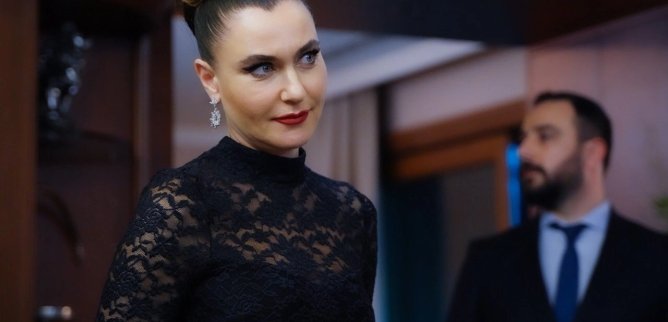 Турецкий сериал Запретный плод 92 серия