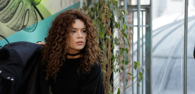 Турецкий сериал Женщина 5 серия