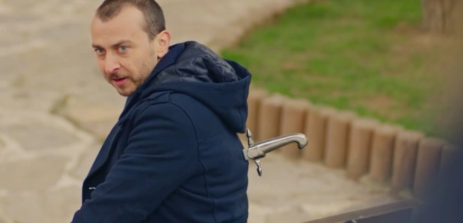 Турецкий сериал Будь счастлива, этого достаточно 1 серия