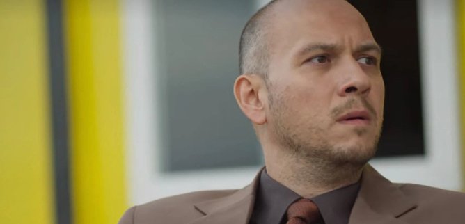 Турецкий сериал В отрыв / Послушные 3 серия