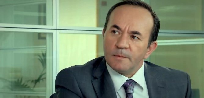 Турецкий сериал Любовь требует усилий 2 серия