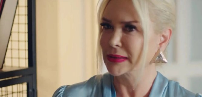 Турецкий сериал Моя дорогая мама 155 серия
