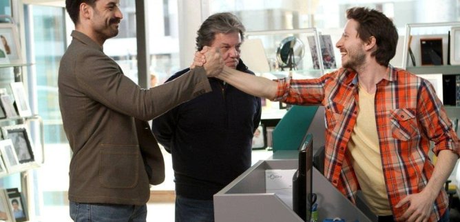 Турецкий сериал Спасаясь от дождя 2 серия