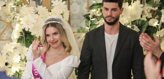Турецкий сериал Запретный плод 124 серия