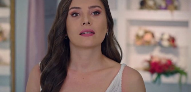 Турецкий сериал Моя дорогая мама 173 серия