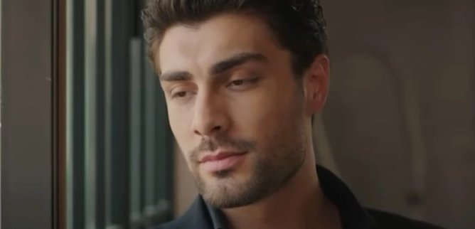Турецкий сериал Эта Девушка 13 серия