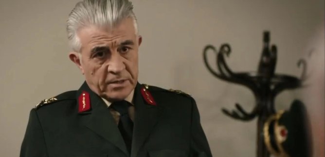 Турецкий сериал Я его очень любила 10 серия