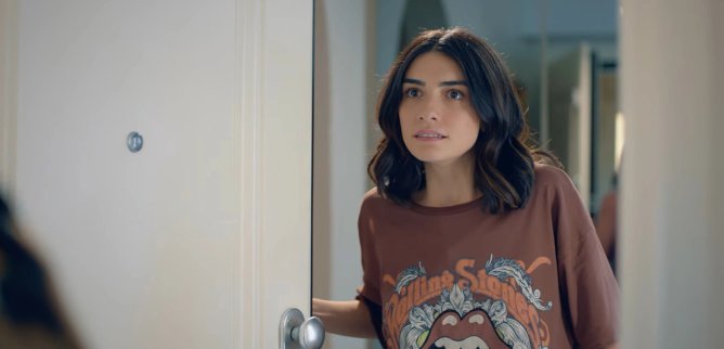 Турецкий сериал Просто друзья 20 серия