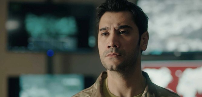 Турецкий сериал Красный флаг 3 серия