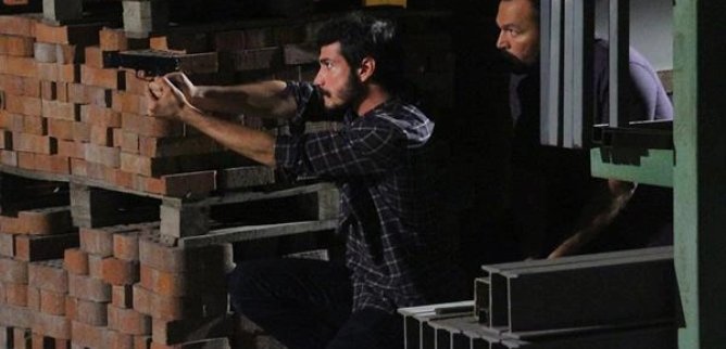 Турецкий сериал Красавица и чудовище 11 серия