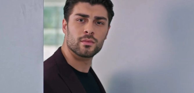Турецкий сериал Эта Девушка 23 серия