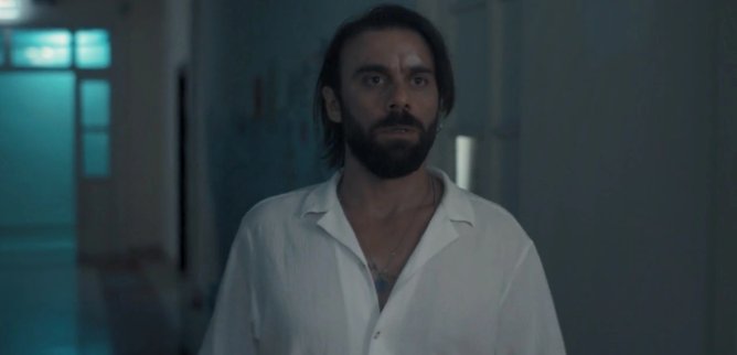 Турецкий сериал Я как в пустоте 1 серия