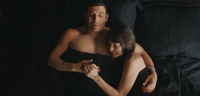 Турецкий сериал Девушка за стеклом 80 серия