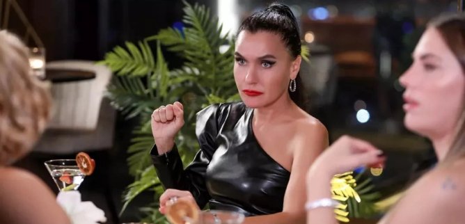 Турецкий сериал Запретный плод 148 серия
