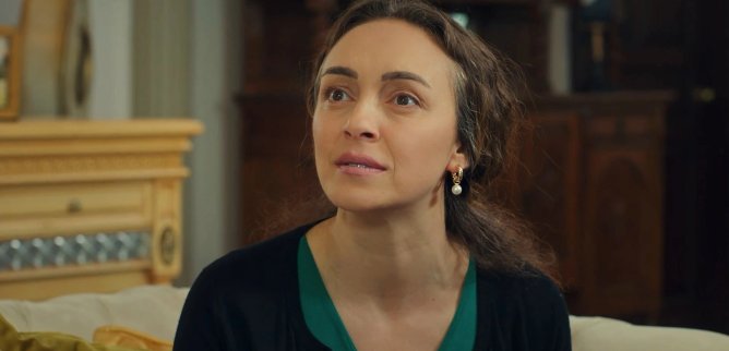 Турецкий сериал Преданный 33 серия