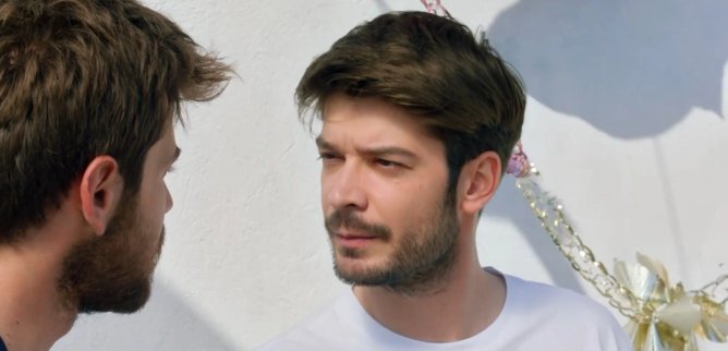 Турецкий сериал Я тебя не отдам никому 4 серия