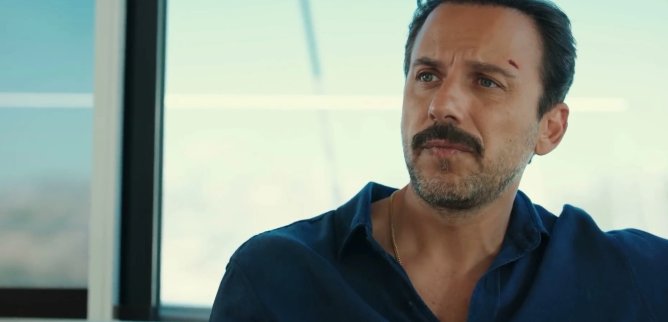 Турецкий сериал Синий изгнанник 22 серия