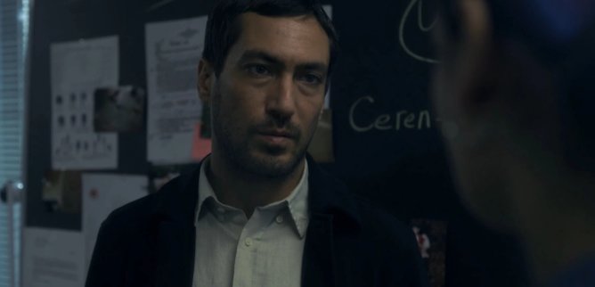 Турецкий сериал Ворон: Бездонная тьма 7 серия