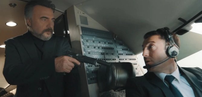 Турецкий сериал Я не могу вписаться в этот мир 46 серия