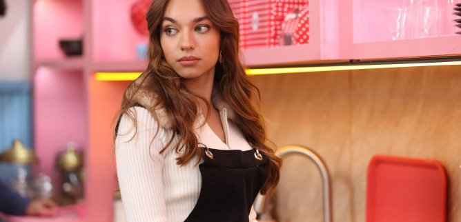 Турецкий сериал Мажорка 22 серия