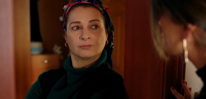 Турецкий сериал По имени Весна 111 серия