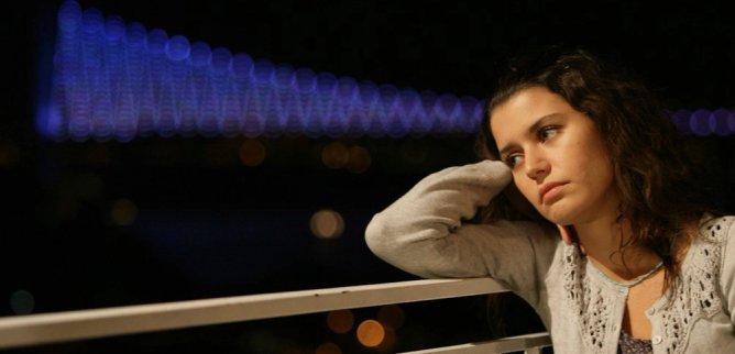 Турецкий сериал В чем вина Фатмагюль? 34 серия