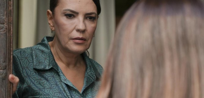 Турецкий сериал Предавать 62 серия