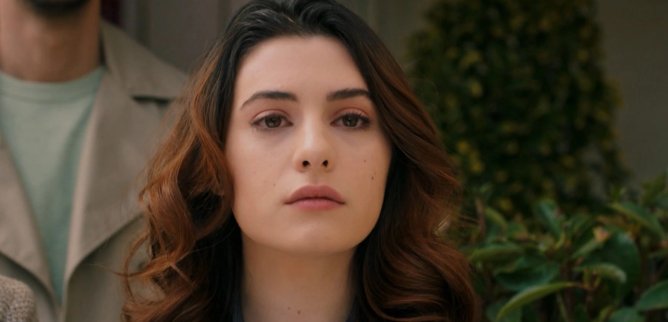 Турецкий сериал Спрячь меня 24 серия