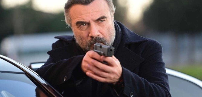 Турецкий сериал Я не могу вписаться в этот мир 15 серия