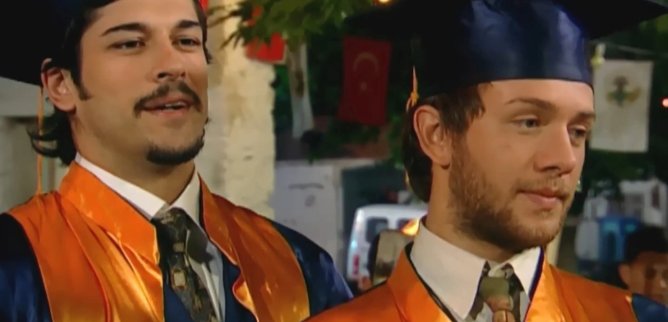 Турецкий сериал Семейный дом 1 серия