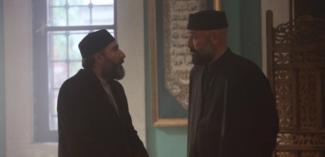 Турецкий сериал Красные бутоны 28 серия