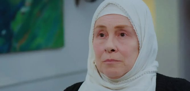 Турецкий сериал Доверенное 783 серия