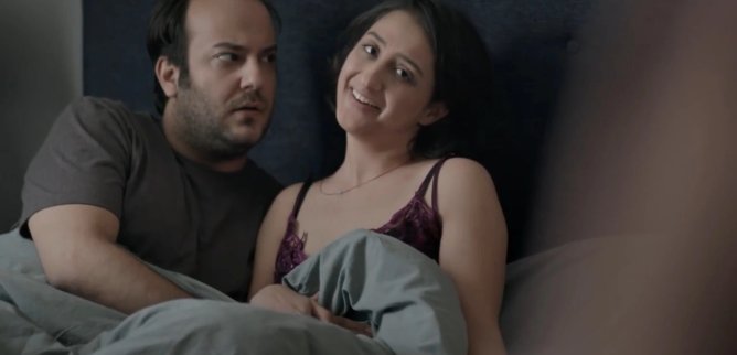 Турецкий сериал Любовная игра 1 серия