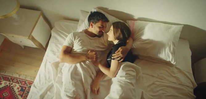 кадр из телесериала "Любовная рана"