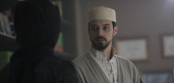 Турецкий сериал Красные бутоны 45 серия