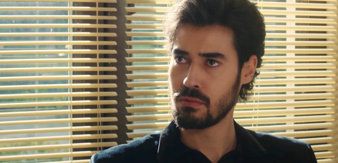 Турецкий сериал Преданный 20 серия
