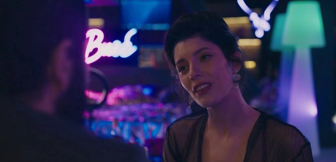 Турецкий сериал Махсун Джи 9 серия