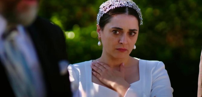 Турецкий сериал Если король проиграет 15 серия