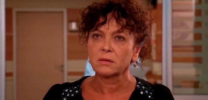 Турецкий сериал Небесная любовь 255 серия