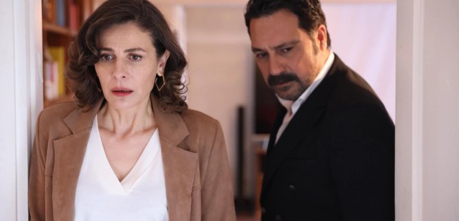 Турецкий сериал Долг жизни 22 серия